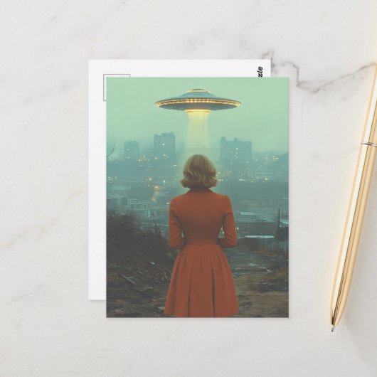 Vrouw en een UFO Briefkaart (Voorkant / Achterkant in situ)