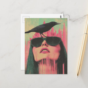 Vrouw en een zwarte vogel briefkaart