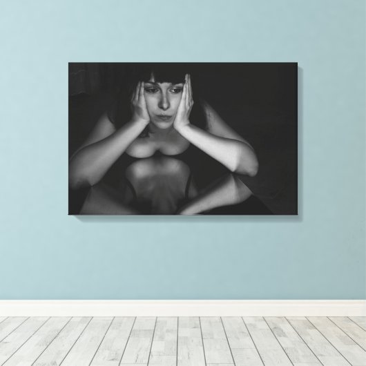 Vrouw en spiegel canvas afdruk (Insitu (Houten vloer))