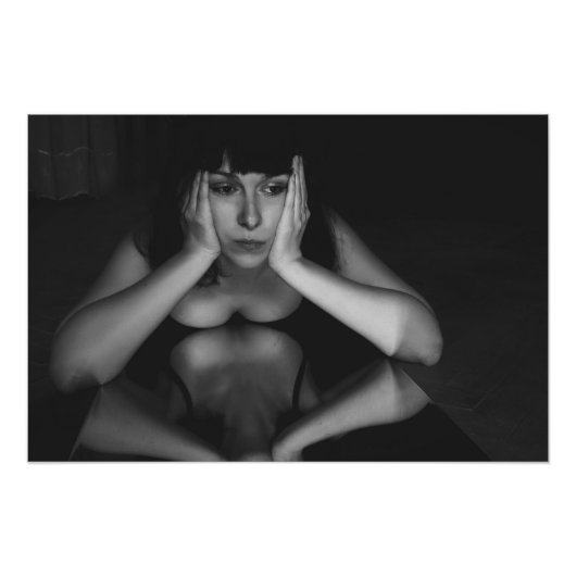 Vrouw en spiegel foto afdruk (Voorkant)