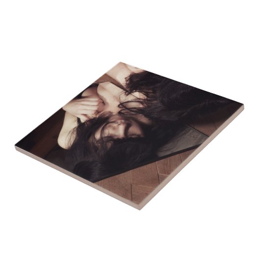 Vrouw en spiegel tegeltje (Zijkant)