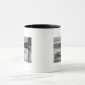 Vrouw Gedprezen als Man met fietsfoto Mok (Midden)