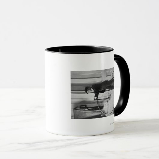 Vrouw Gedprezen als Man met fietsfoto Mok (Voorkant rechts)