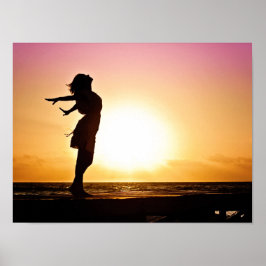 Vrouw geluk bij strand Sunset Poster