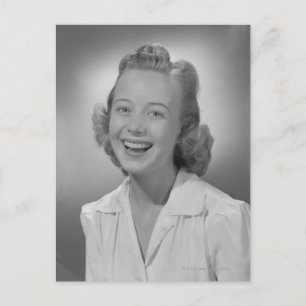 Vrouw glimlachen briefkaart