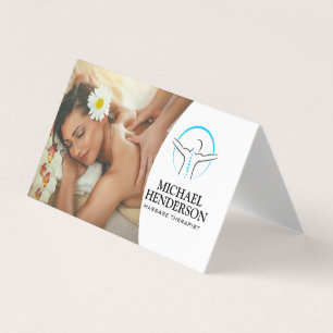 Vrouw Glimlachend Getting Massage Visitekaartje