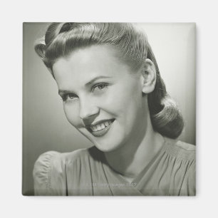 Vrouw glimlacht 2 magneet