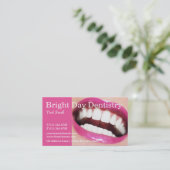 Vrouw glimlacht. Tanden bleken. Tandheelkundige zo Visitekaartje (Staand voorkant)