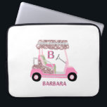 Vrouw Golf Cart personaliseren Laptop Sleeve<br><div class="desc">Een charmante,  unieke golfkar — een paar diamanten en glitter — een troep boven de top,  misschien — hou ervan voor jezelf of speciaal als geschenk — met je initialen/monogram. Als u ontwerpvragen of speciale vragen hebt,  kunt u een e-mail sturen naar: charmdesignstudio@rcn.com</div>