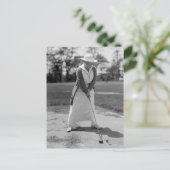 Vrouw Golfing,  jaren 1910 Briefkaart (Staand voorkant)