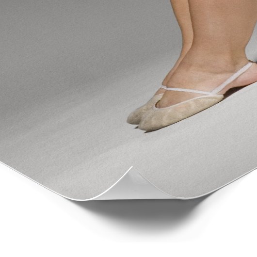 Vrouw gymnast strekken, studio shot 2 poster (Hoek)