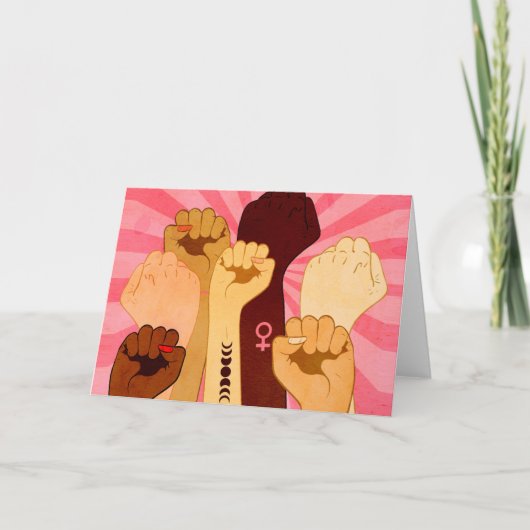 Vrouw handen met vuist opgestaan kaart (Voorkant)