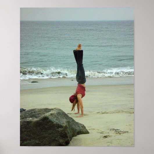 Vrouw handstandaard Poster oceaan (Voorkant)