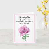 Vrouw Happy August Verjaardag Paarse Poppy Kaart (Gele Bloem)