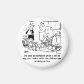 Vrouw heeft een gebroken arm, dus Man doet de vern Magneet (Voorkant)