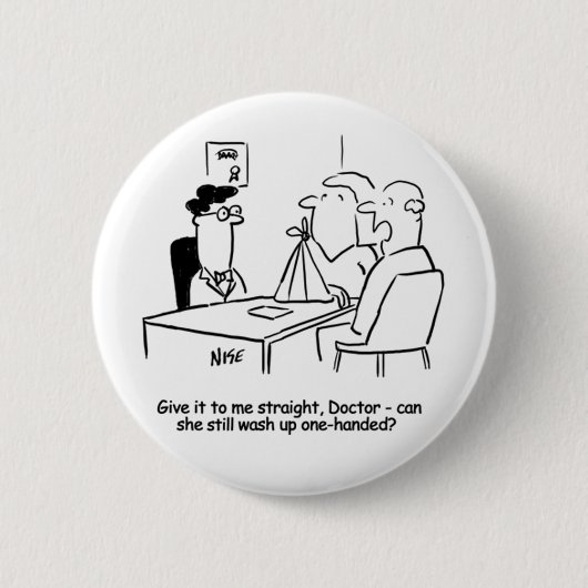 Vrouw heeft een gebroken arm in een mitella ronde button 5,7 cm (Voorkant)
