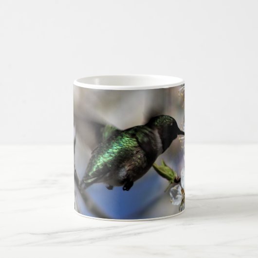 Vrouw Hummingbird in Plum Tree Koffiemok (Center)