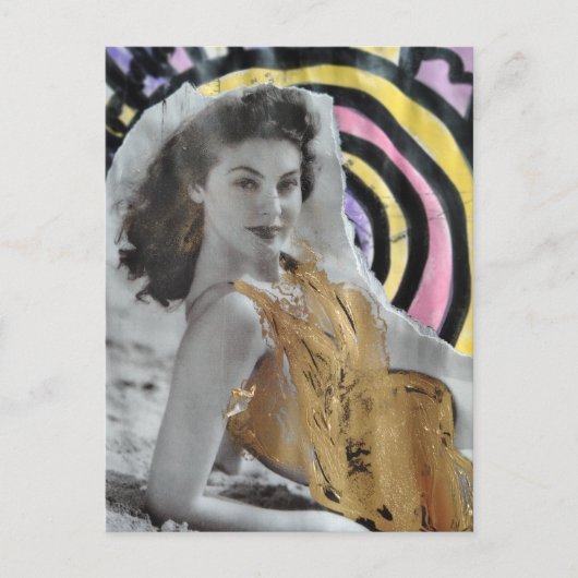 Vrouw in 1939 op het strand collagekunst briefkaart (Voorkant)