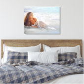 Vrouw in Beach Wave Canvas Afdruk (Insitu (Slaapkamer))