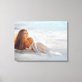 Vrouw in Beach Wave Canvas Afdruk (Voorkant)