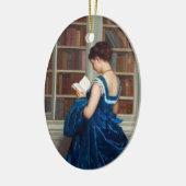 Vrouw in Blauw, een boek lezen Keramisch Ornament (Links)
