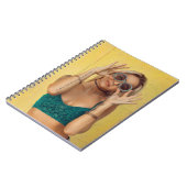 Vrouw in blauwe Gibraltar met zonnebril Notitieboek (Linkerzijde)