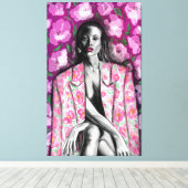 Vrouw in Bloemen Jasje Canvas Print (Insitu (Houten vloer))