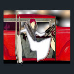 Vrouw in de Rode-sportauto Poster<br><div class="desc">Roodharige vrouw zit in een  rode auto met open deur.</div>