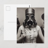 Vrouw in een Briefkaart met een gasmasker (Voorkant / Achterkant)