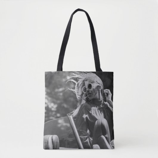  vrouw in een cabriolet tote bag (Voorkant)