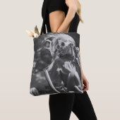  vrouw in een cabriolet tote bag (Dichtbij)