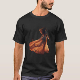 Vrouw in een golvende jurk op zwarte t-shirt met k