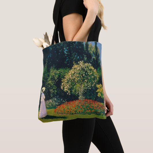 Vrouw in een tuin, Monet Tote Bag (Dichtbij)