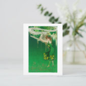 Vrouw in Groen Bedrijf een Pijpschaal Briefkaart (Staand voorkant)