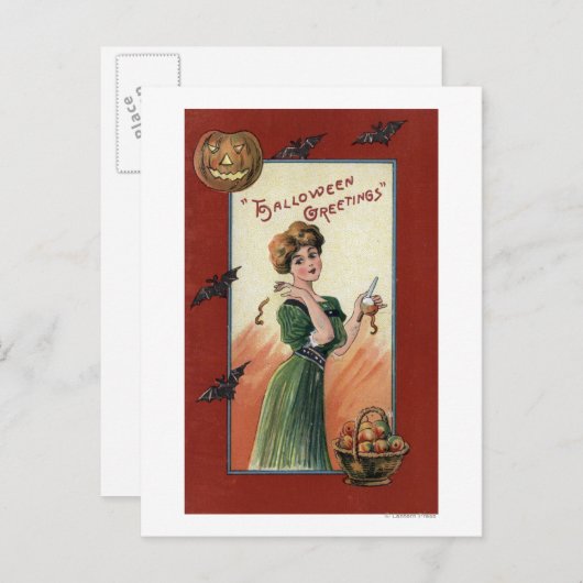 Vrouw in Groene Dress Peeling Apple Briefkaart (Voorkant / Achterkant)