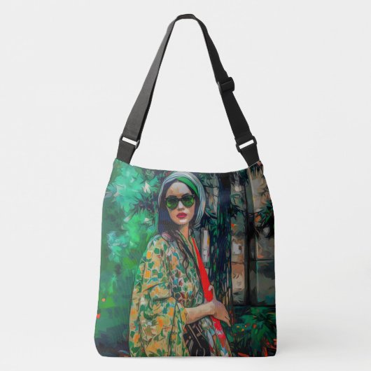 Vrouw in Groene Zonnebril Crossbody Tas (Voorkant)