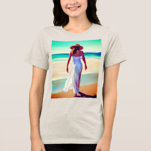 Vrouw in het wit op het strand Tri-Blend shirt