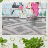 Vrouw in Parijs keukenhanddoek Eiffeltoren (Gevouwen)