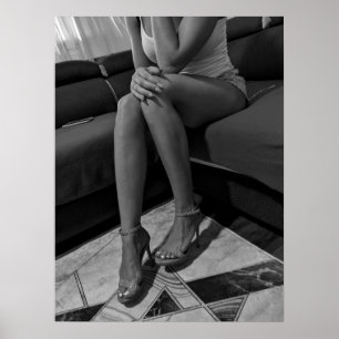 Vrouw in poster met hoge hakken