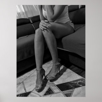 Vrouw in poster met hoge hakken