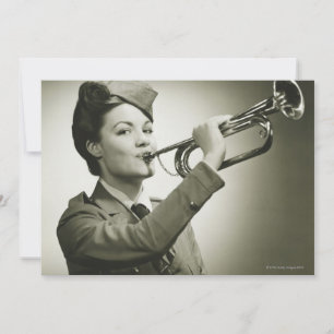 Vrouw in Soldier Uniform