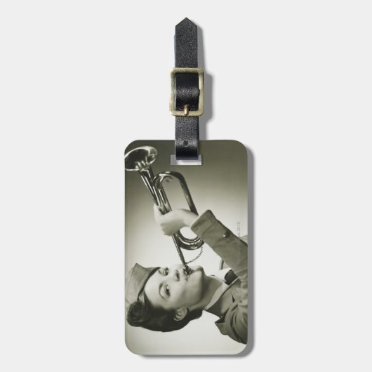 Vrouw in Soldier Uniform Bagagelabel (Voorkant verticaal)