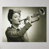 Vrouw in Soldier Uniform Poster (Voorkant)