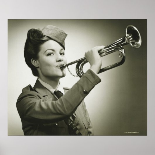 Vrouw in Soldier Uniform Poster (Voorkant)