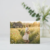 Vrouw in tarweveld briefkaart (Staand voorkant)