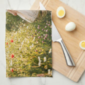 Vrouw in tarweveld theedoek (Quarter Fold)