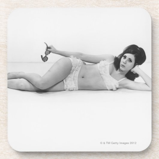 Vrouw in zwemkleding bier onderzetter (Voorkant)