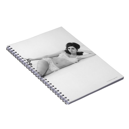 Vrouw in zwemkleding notitieboek (Rechterzijde)