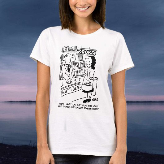 Vrouw informeert in een boekwinkel t-shirt