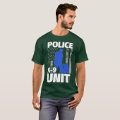 Vrouw K9 officier en politiefunctionaris vlag T-shirt (Voorkant volledig)